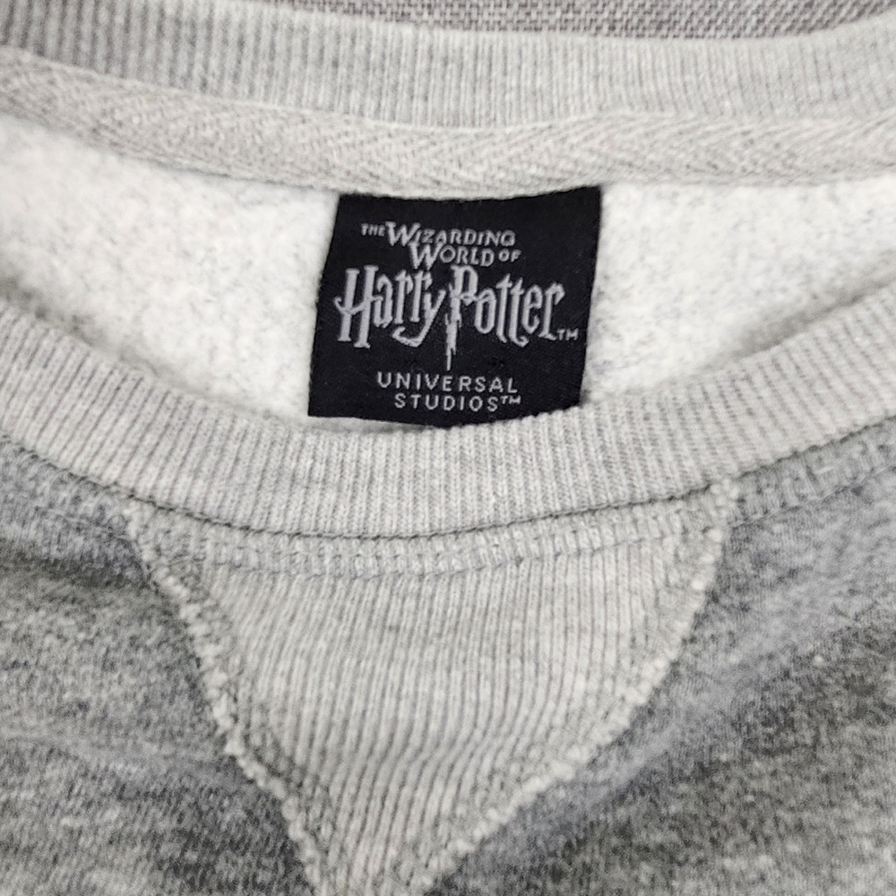 Universal Studios Harry Potter Gryffindor Spell Out Crew Neck - Picture 7 of 8